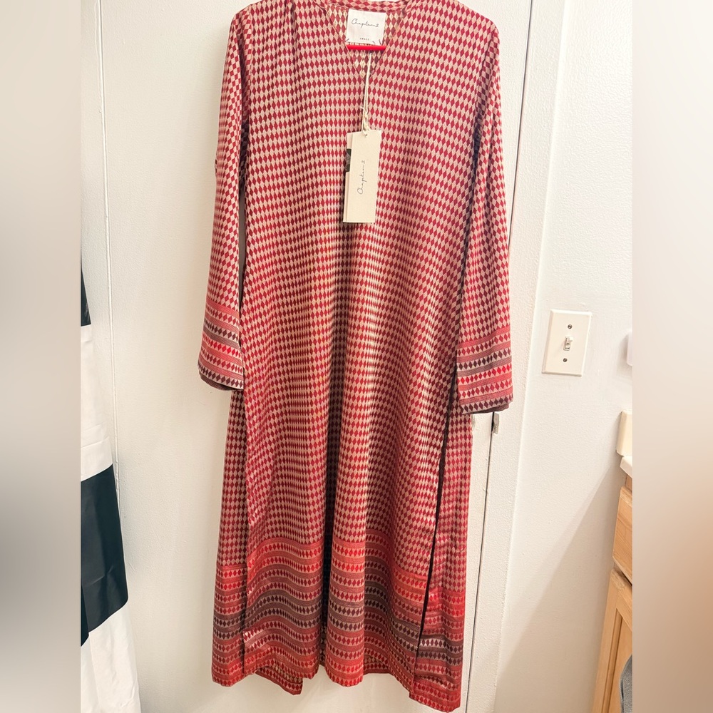 Desi Kurta. Chapter2 by Khaadi. Handwoven Red Jacquard Shirt. Pakistani/Indian